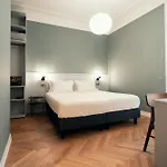Pepe's Place - Manzoni 4*