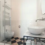 Pepe's Place - Manzoni 4*